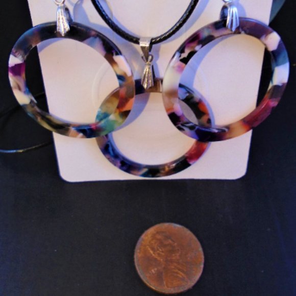 Mix & M 2/$20 Colorful Speckled Resin Rings Earrings & Necklace set Dangle hoops - Picture 4 of 7